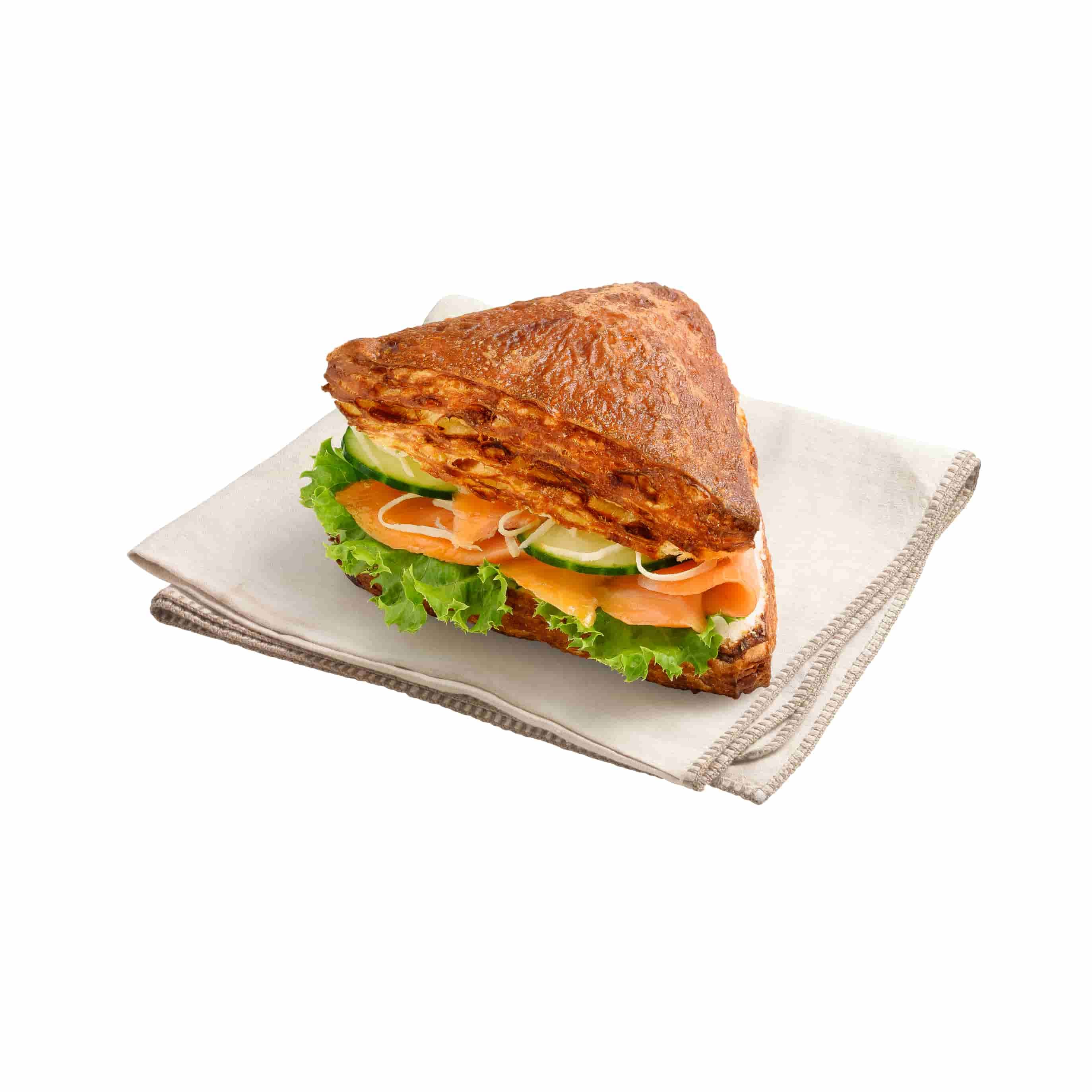 Laugenecke mit Lachs